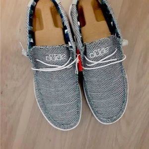 ‼️‼️brand new pair of hey dudes ‼️‼️ size 8 & 10 the color is ice grey ‼️‼️‼️